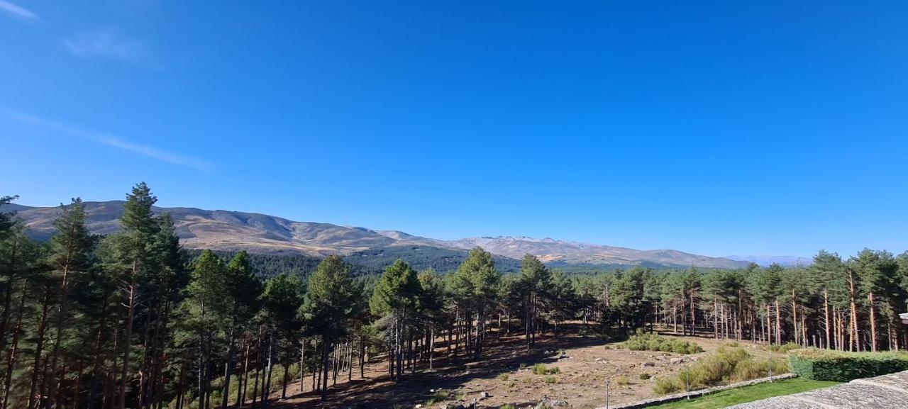 Parador De Gredos Наварредонда-де-Ґредос Екстер'єр фото