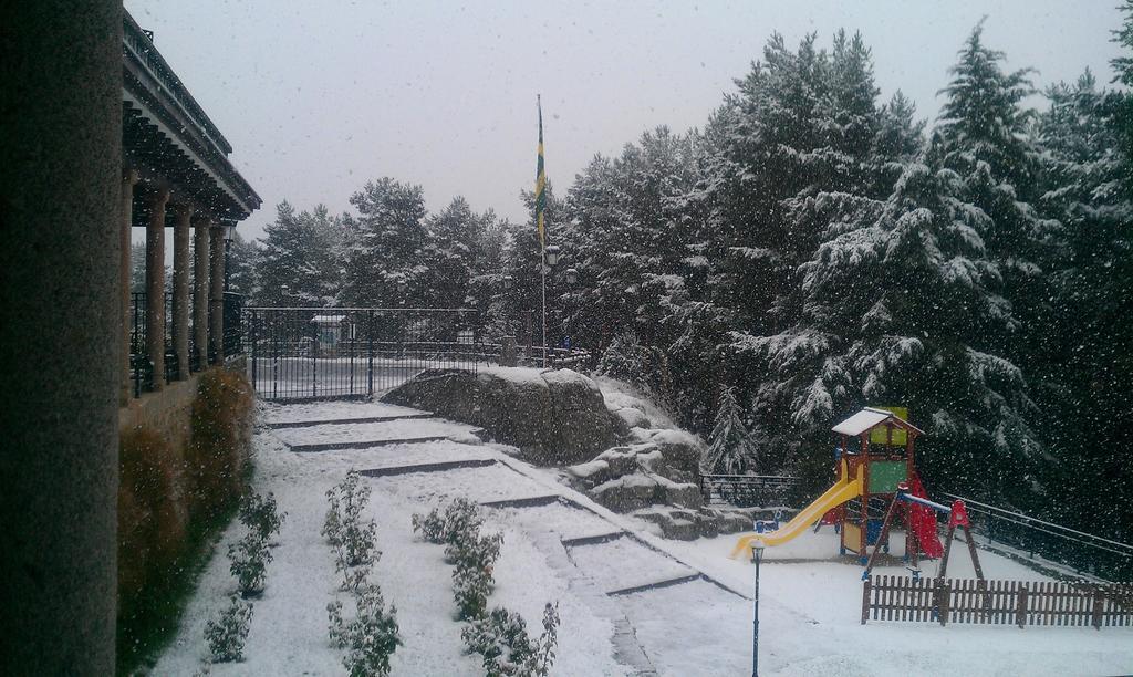 Parador De Gredos Наварредонда-де-Ґредос Екстер'єр фото