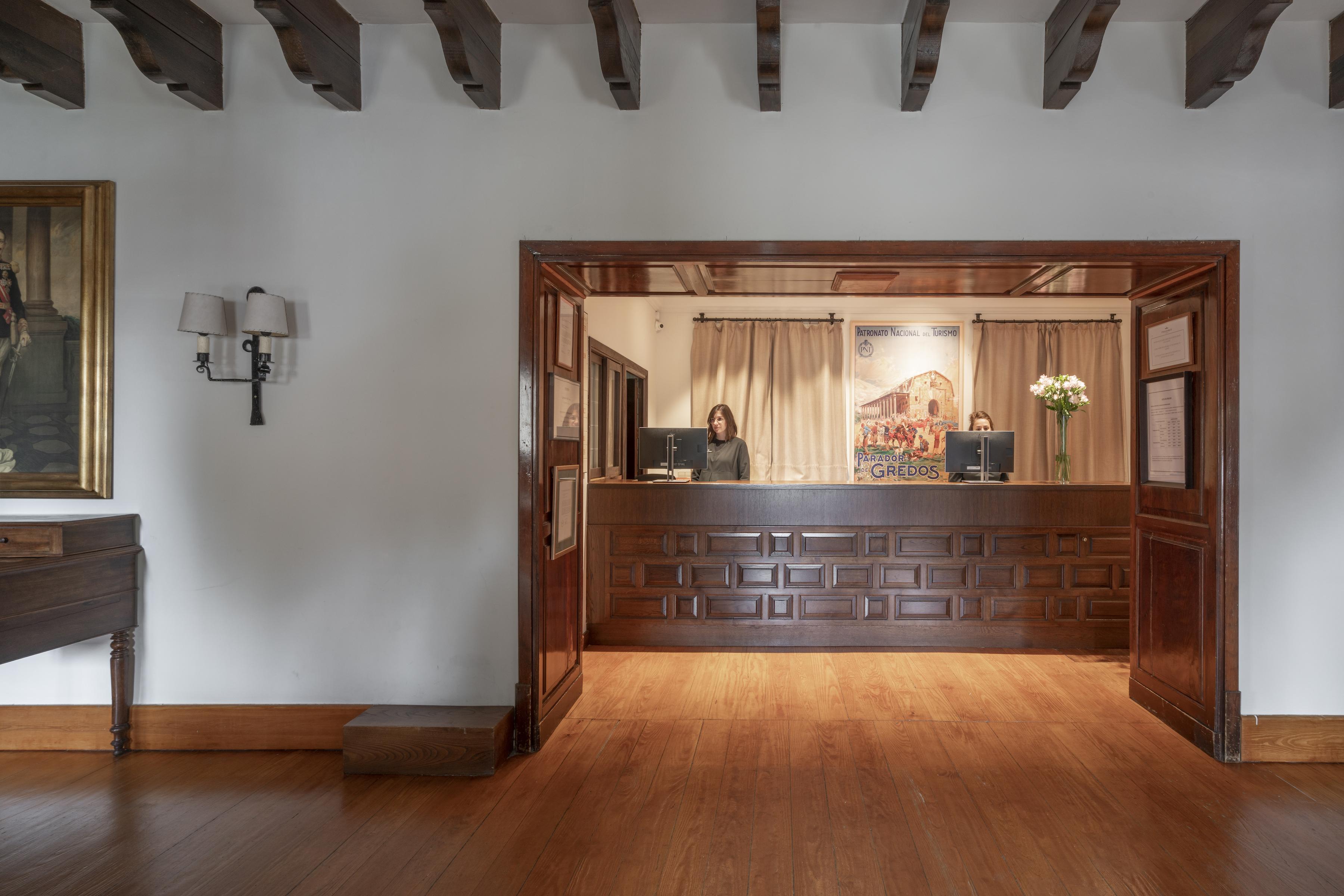 Parador De Gredos Наварредонда-де-Ґредос Екстер'єр фото