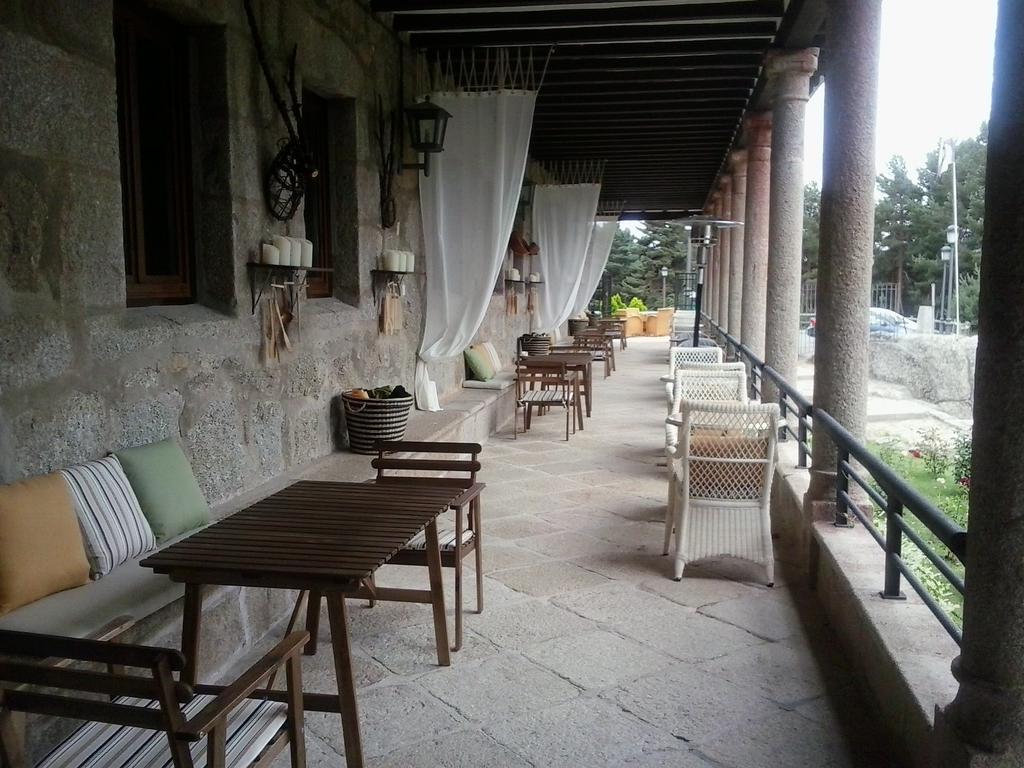 Parador De Gredos Наварредонда-де-Ґредос Екстер'єр фото