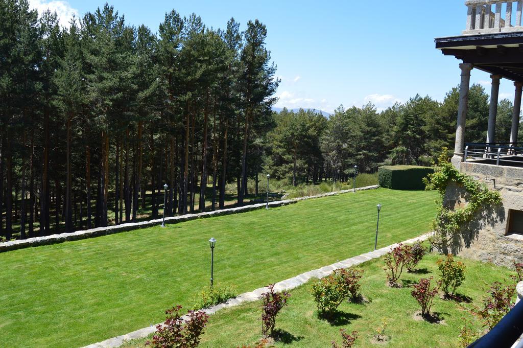 Parador De Gredos Наварредонда-де-Ґредос Екстер'єр фото