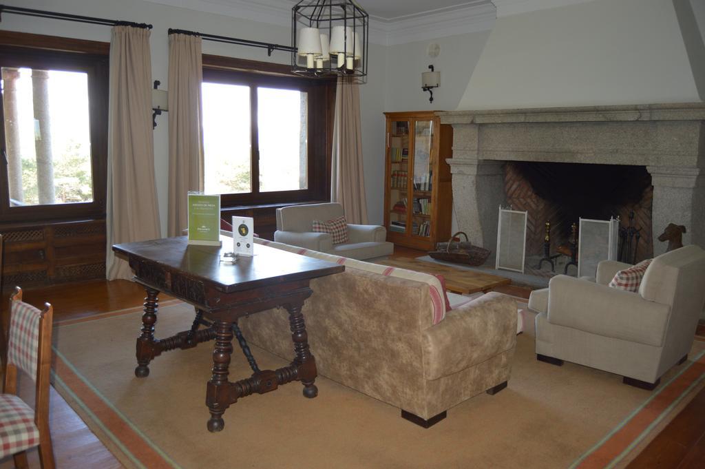 Parador De Gredos Наварредонда-де-Ґредос Екстер'єр фото
